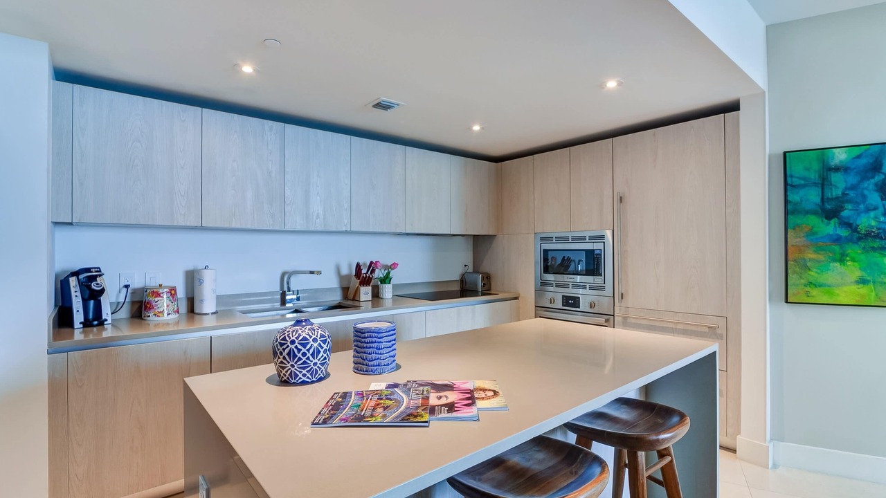 Photo of Kitchen in Hollywood South Central Beach