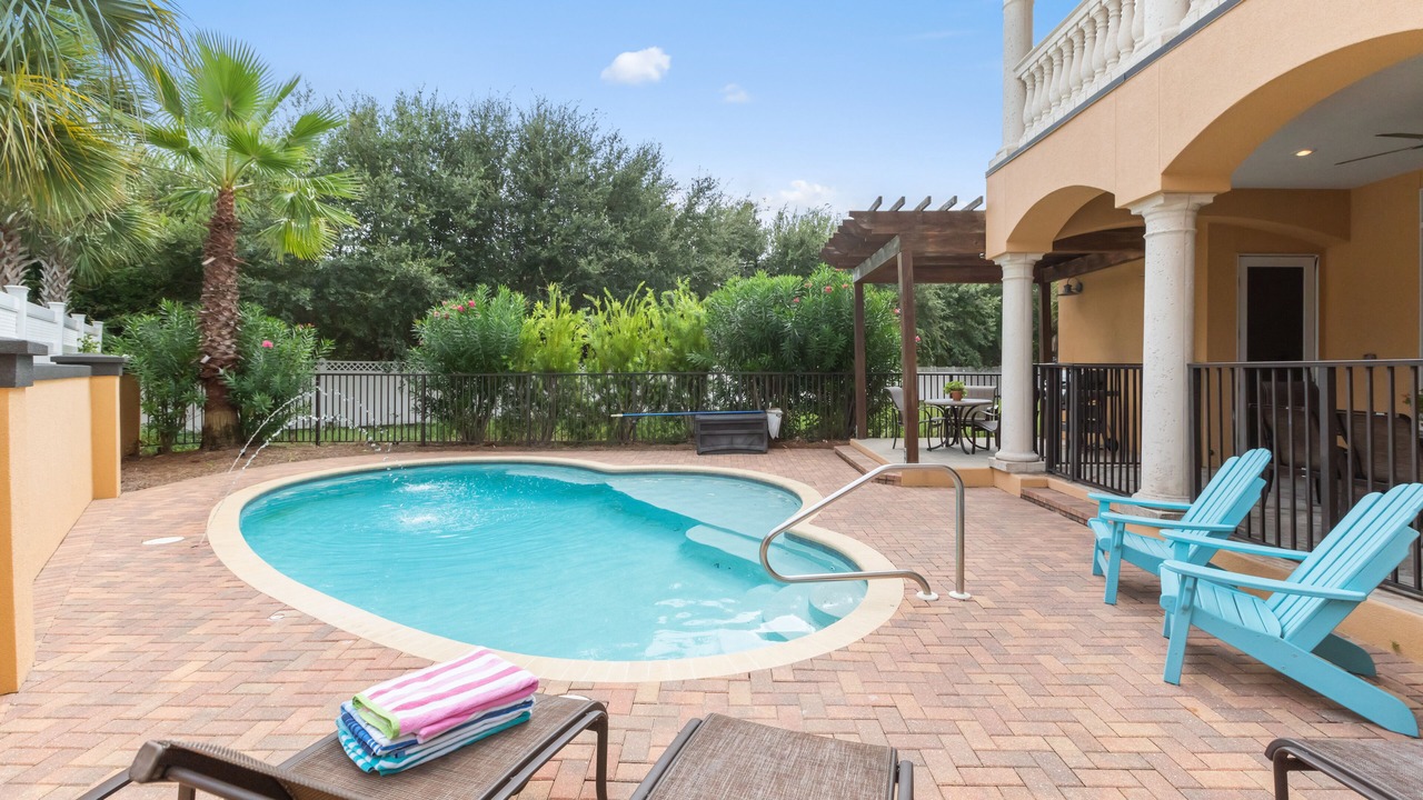 Photo of Outdoor in Emerald Waters Village
