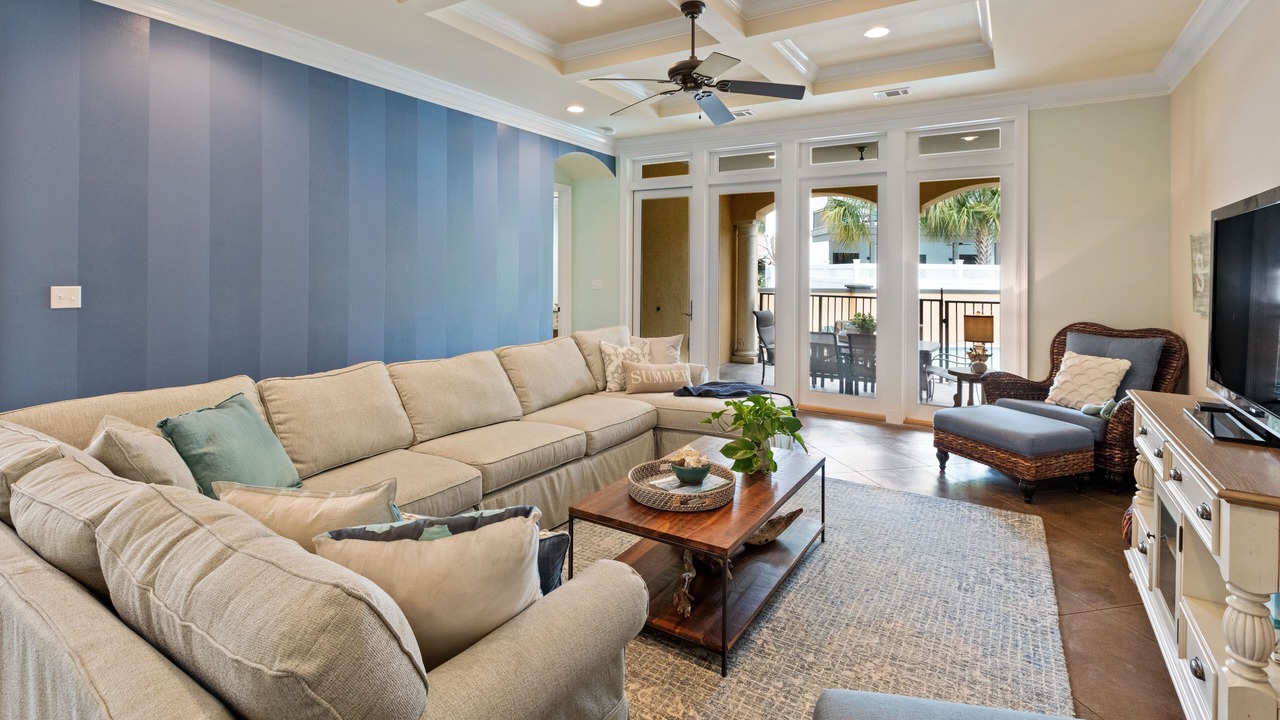 Photo of Livingroom in Emerald Waters Village