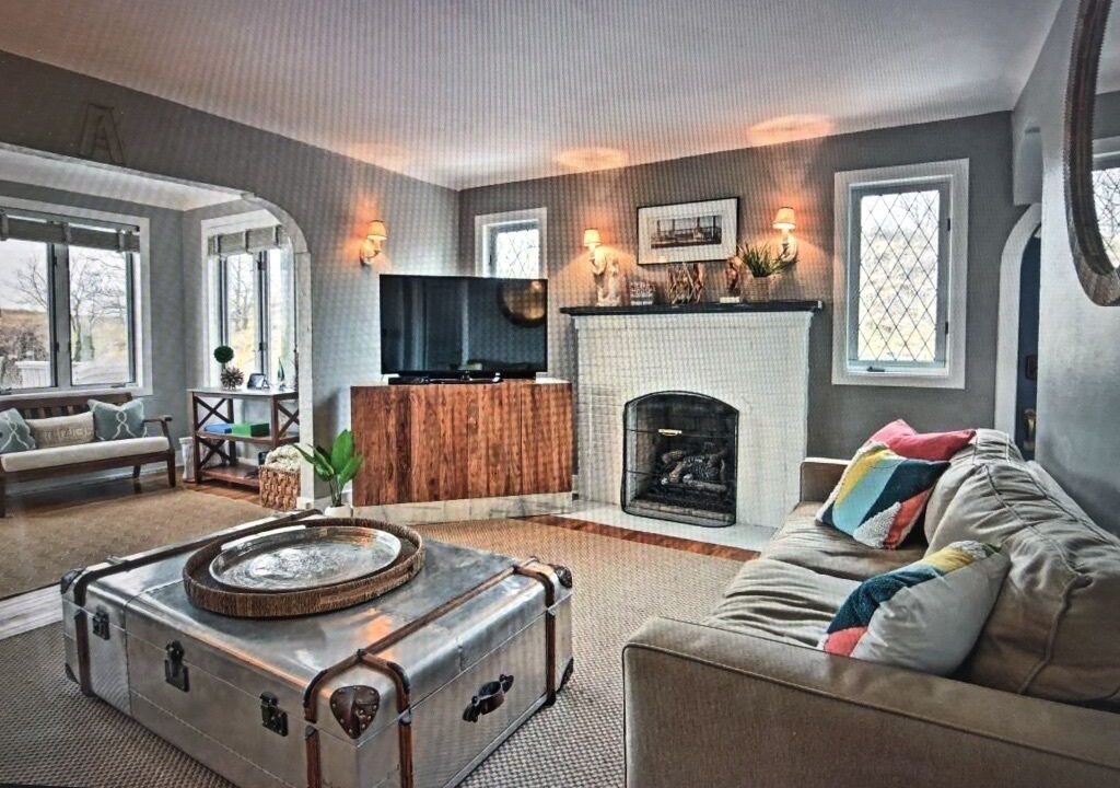Photo of Livingroom in Michigan City