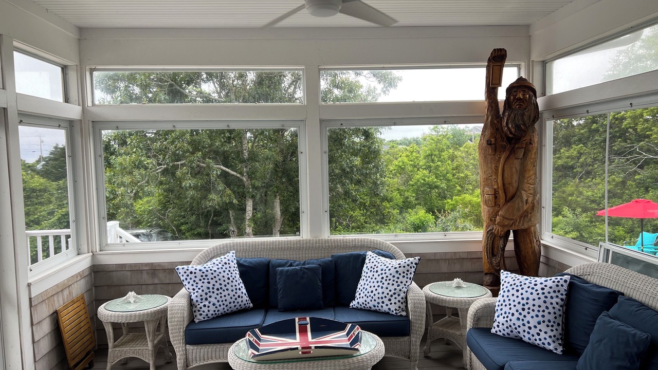 Photo of Livingroom in Dennis