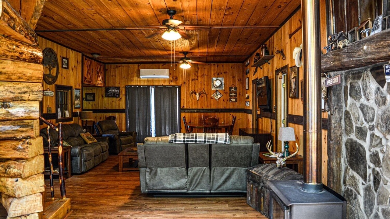 Photo of Livingroom in Jasper