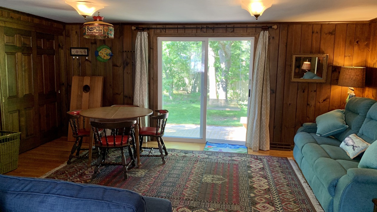 Photo of Livingroom in South Yarmouth