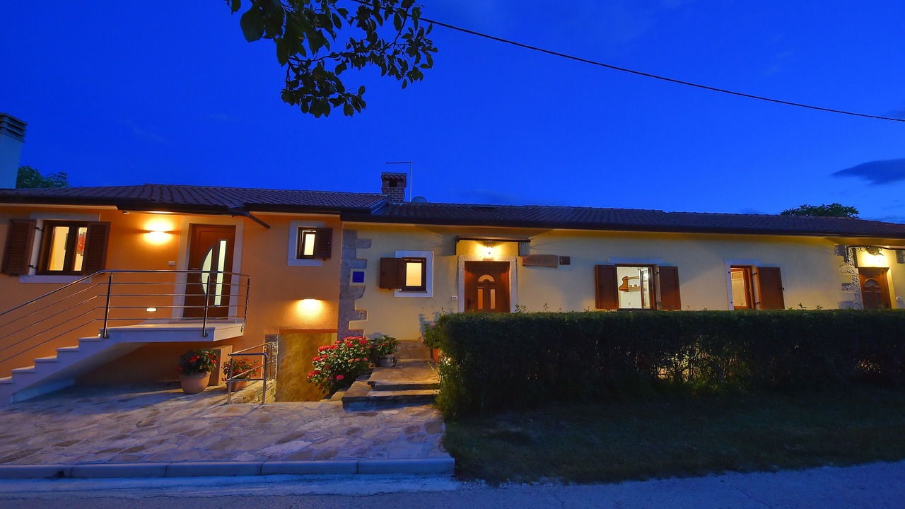 Photo of Outdoor in Borut