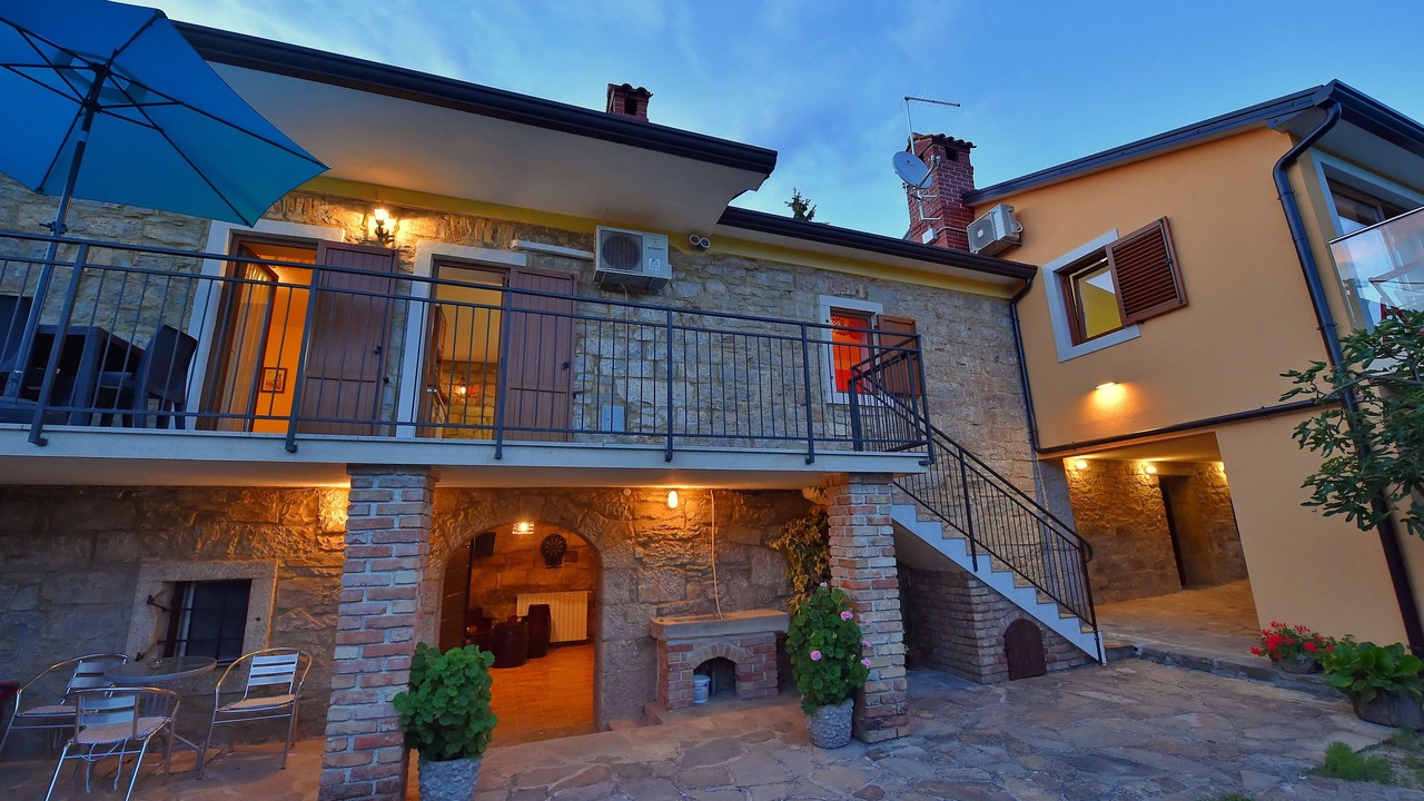 Photo of Outdoor in Borut