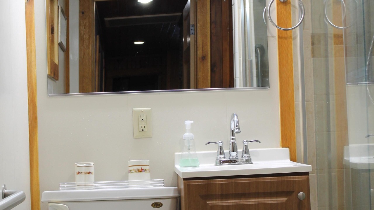 Photo of Bathroom in Palatka
