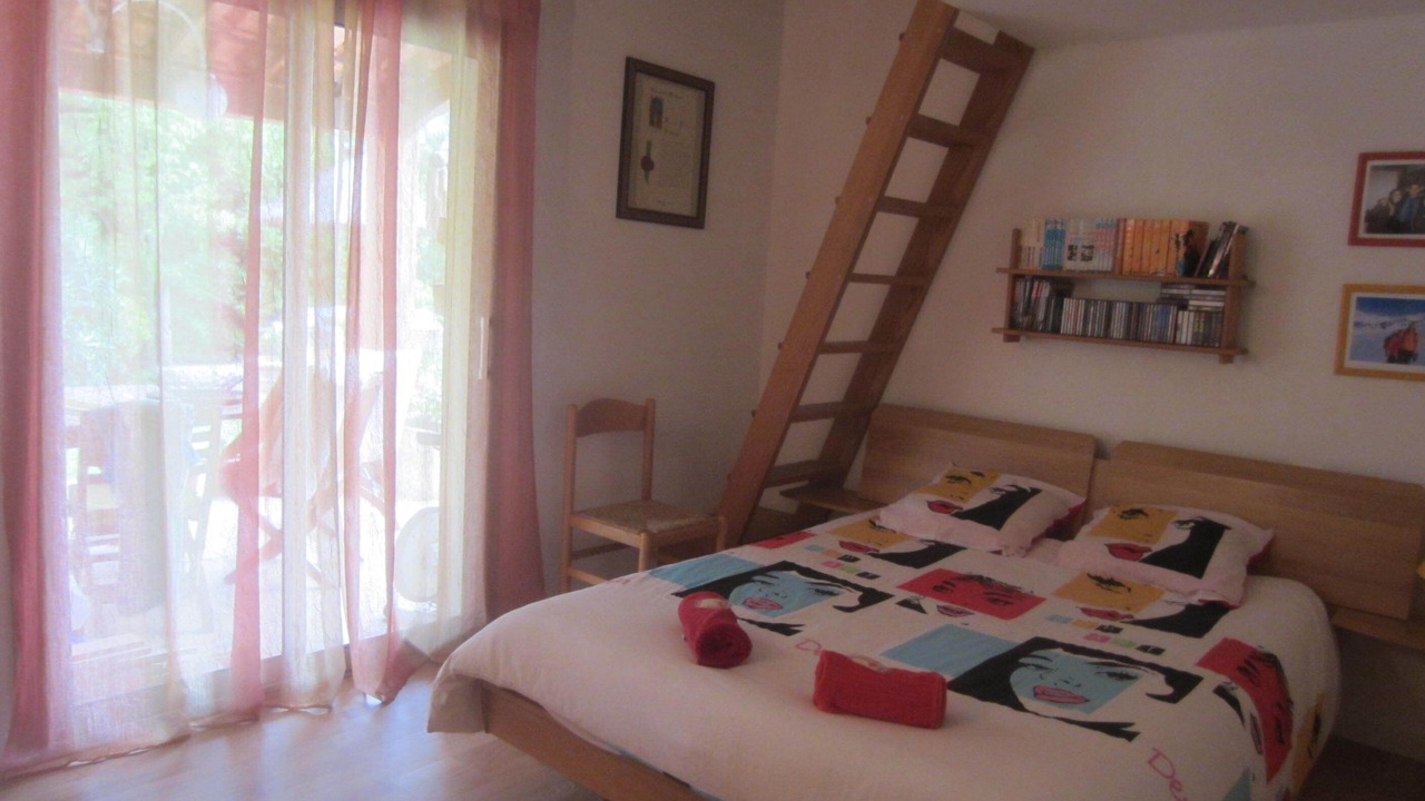 Photo of Bedroom in Montfavet