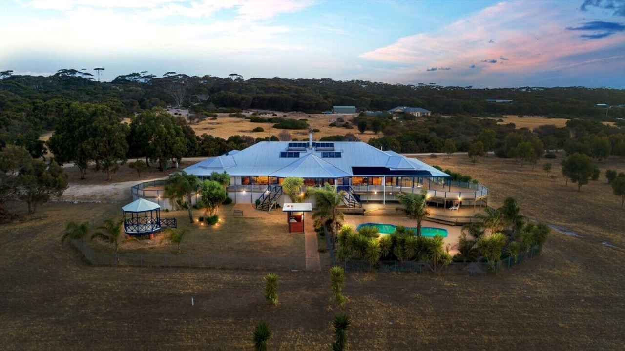 Photo of Outdoor in Kingscote