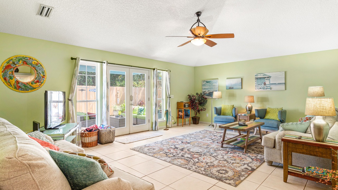 Photo of Livingroom in Butler Beach