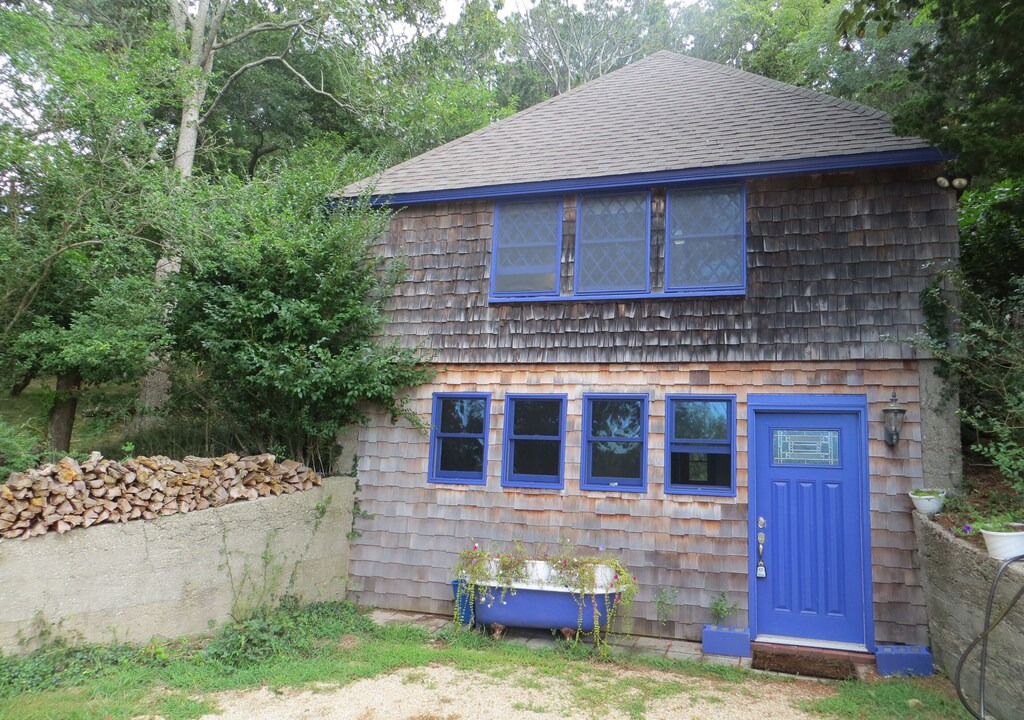 Photo of Buildings in Shinnecock Hills