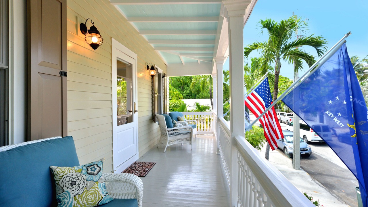Photo of Patio Balcony in Historic Seaport