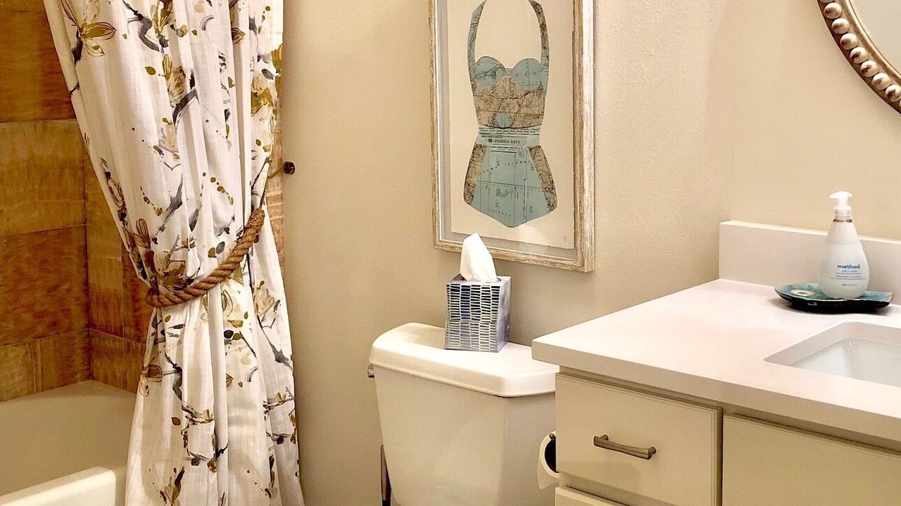 Photo of Bathroom in Seacrest Beach