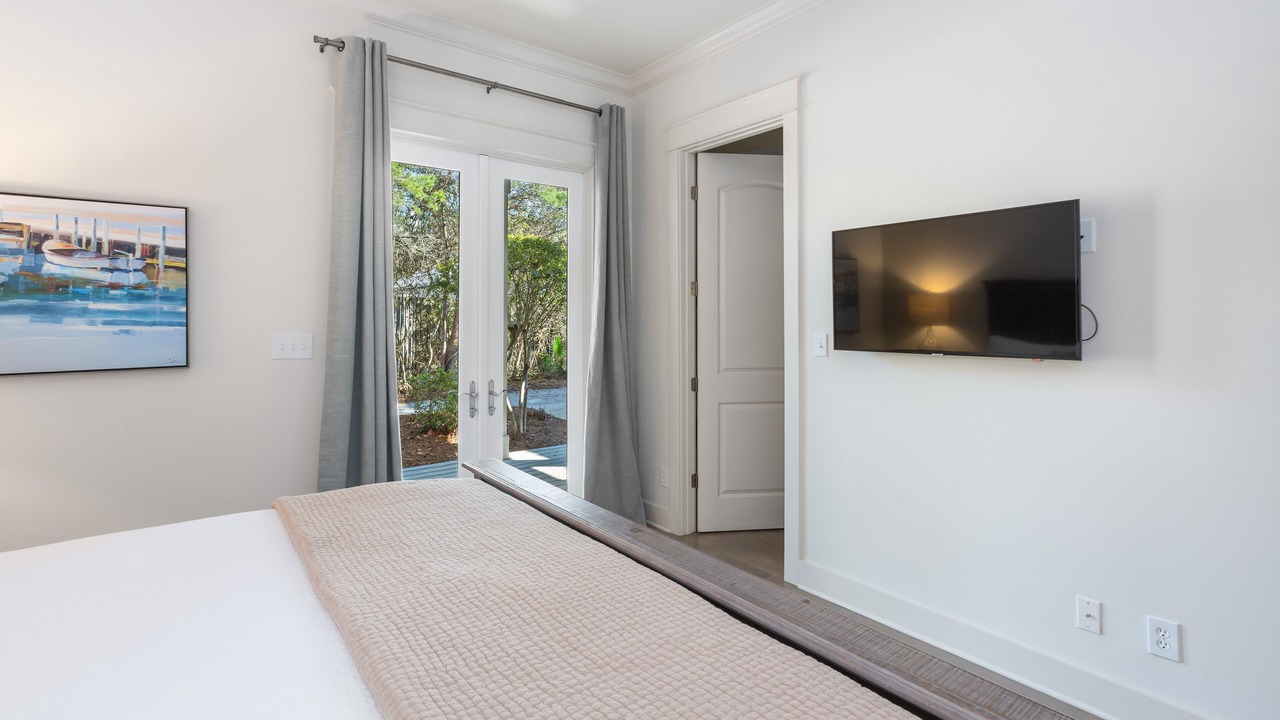 Photo of Bedroom in Seacrest Beach