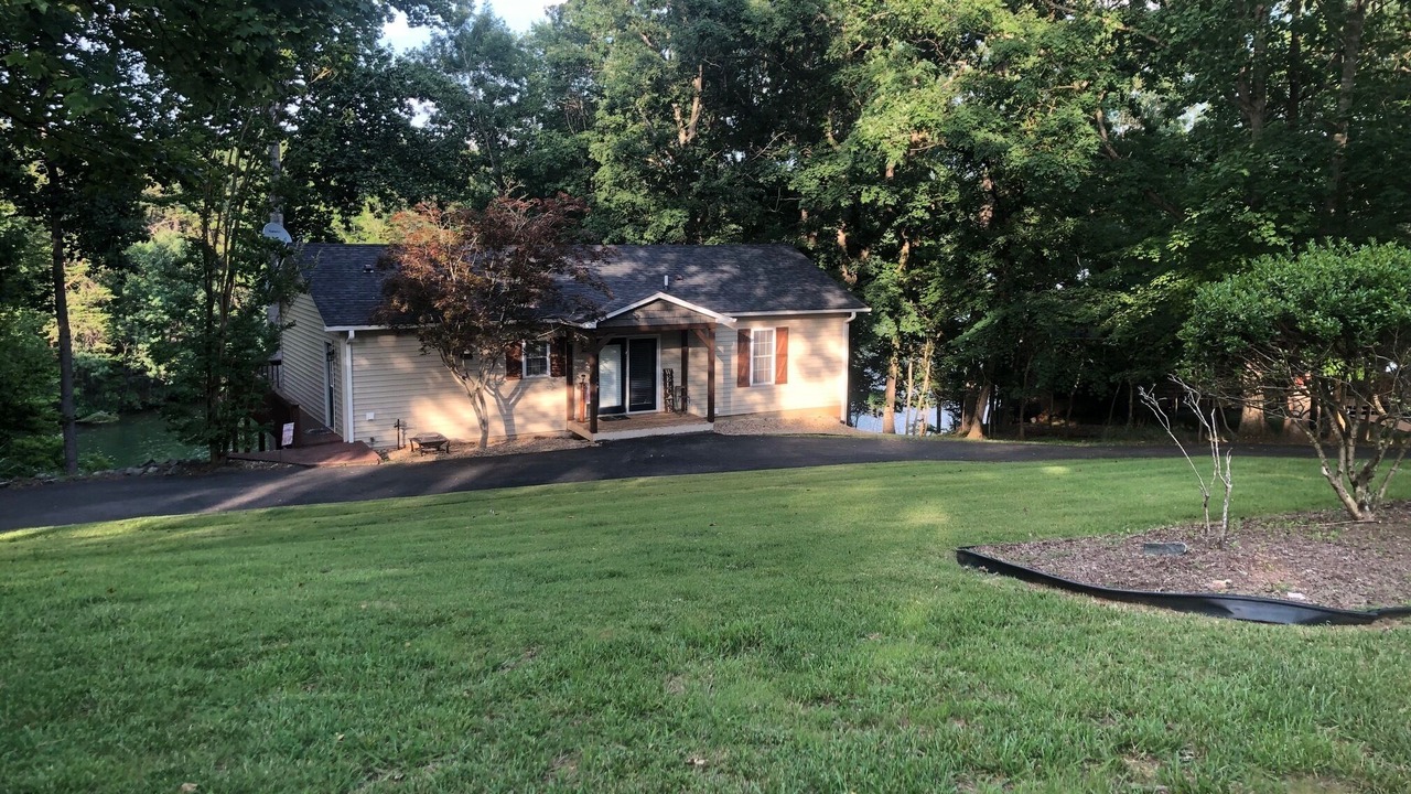 Photo of Outdoor in Moneta