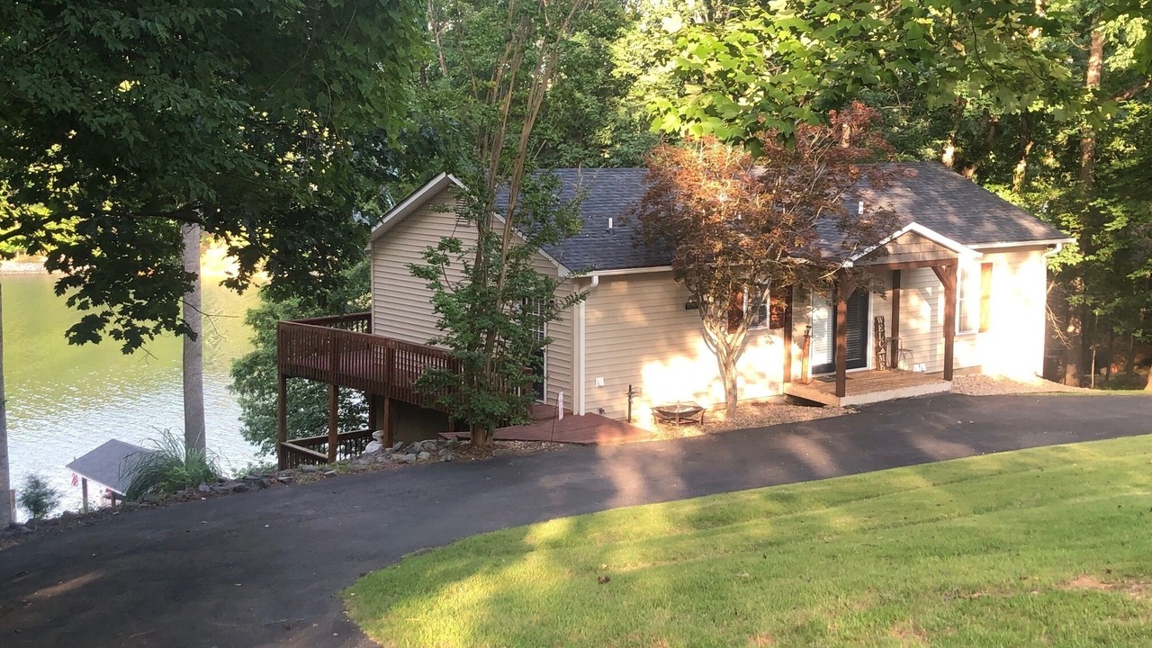 Photo of Outdoor in Moneta
