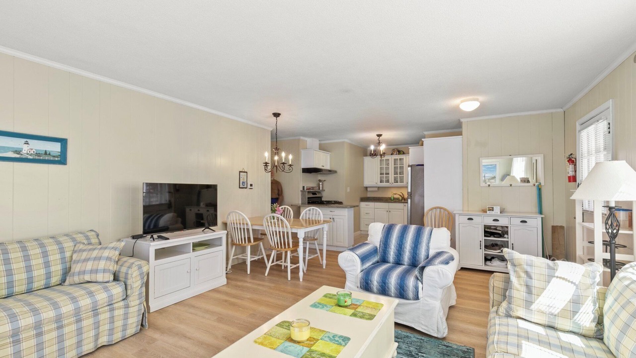 Photo of Livingroom in Hyannis