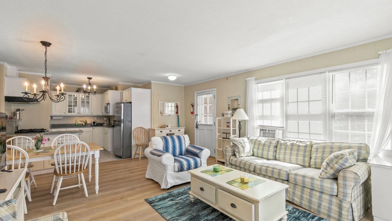 Photo of Livingroom in Hyannis