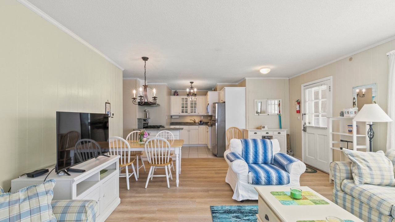 Photo of Livingroom in Hyannis