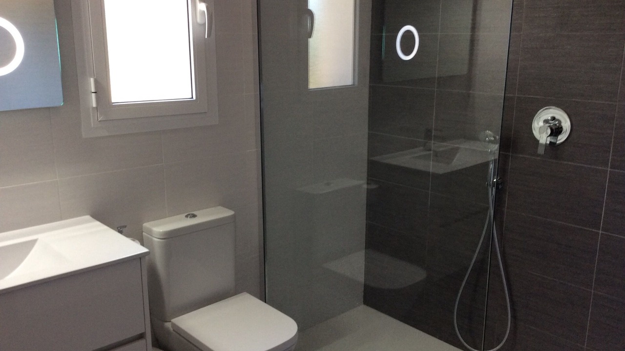 Photo of Bathroom in Empedrola