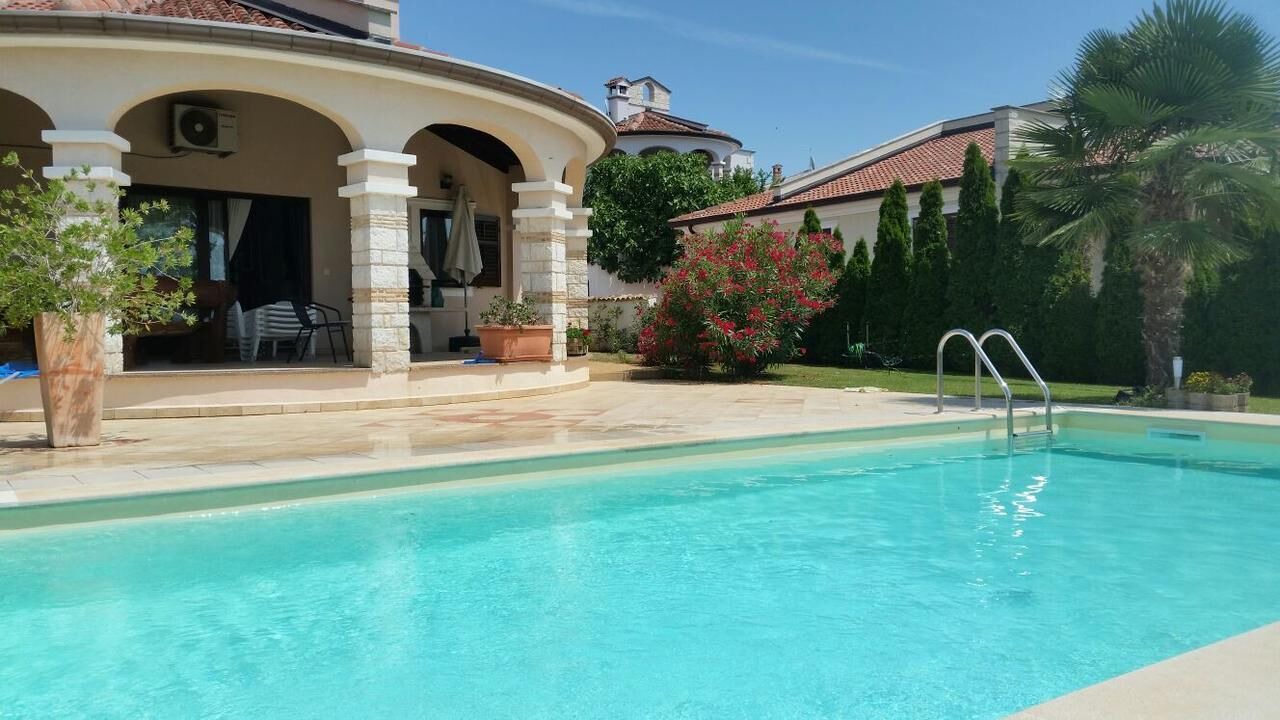 Photo of Outdoor in Zbandaj