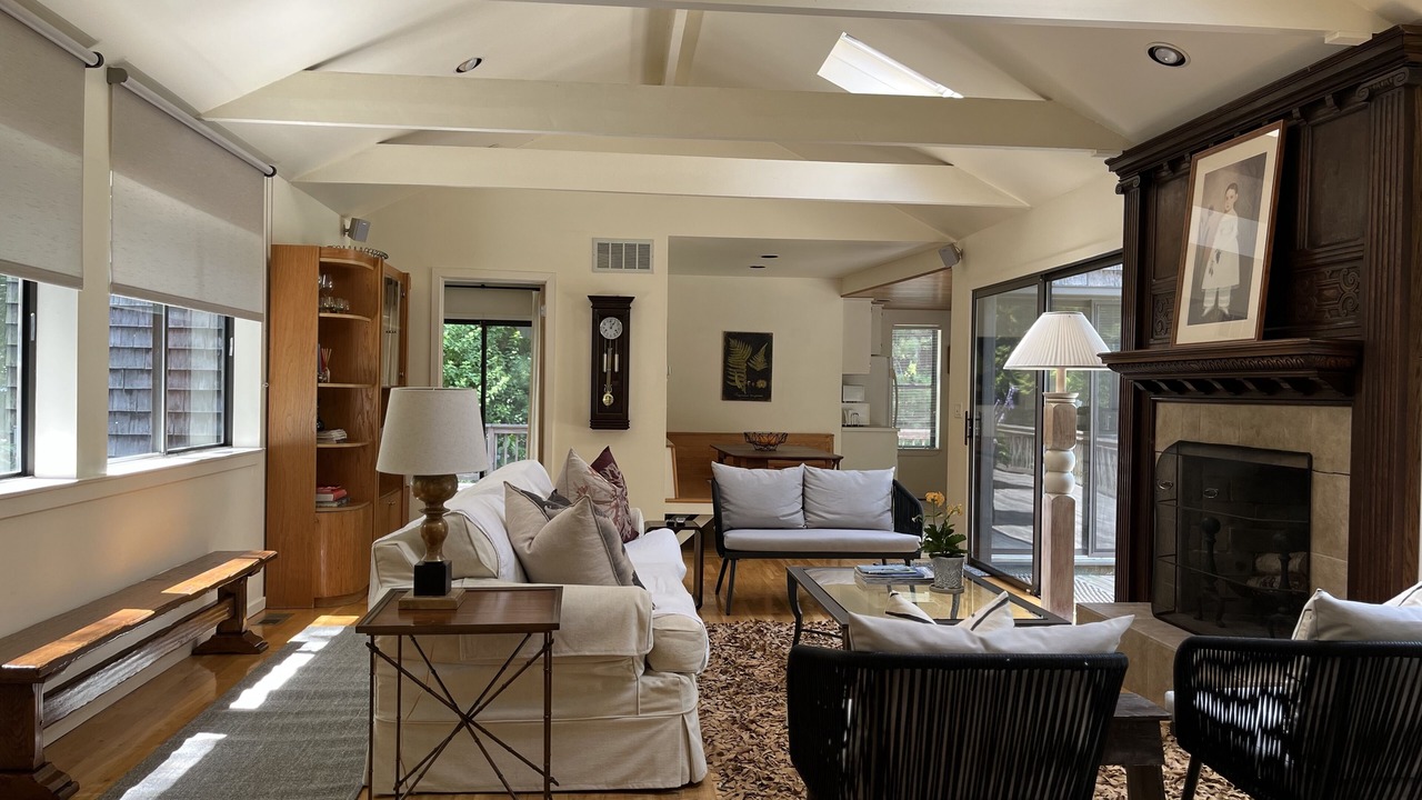 Photo of Livingroom in East Hampton