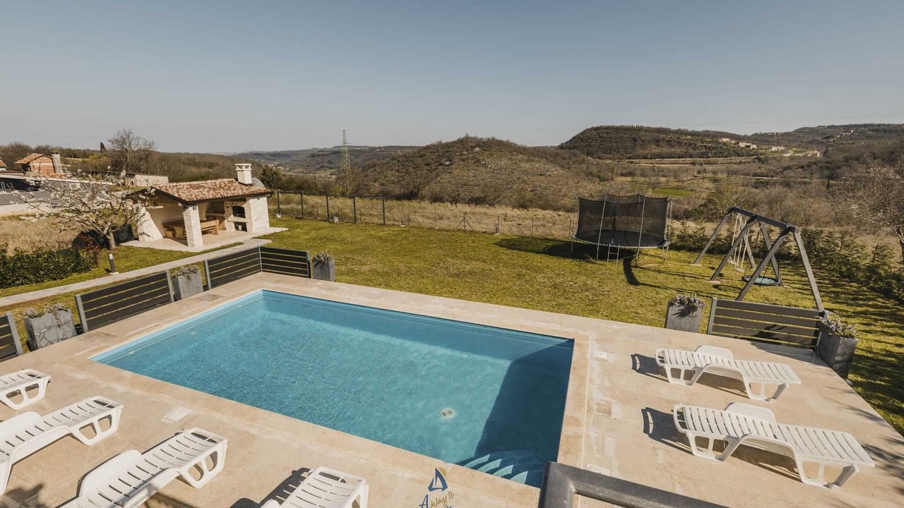 Photo of Outdoor in Momjan