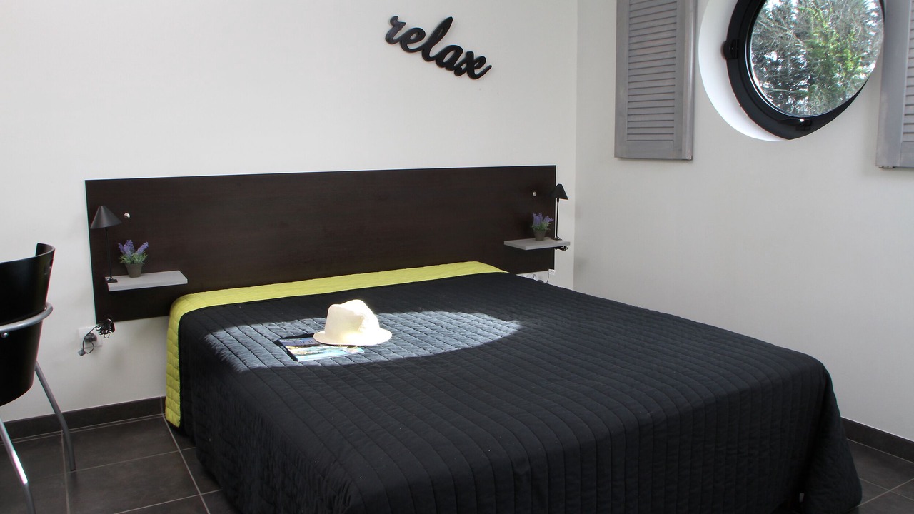 Photo of Bedroom in Ploumoguer