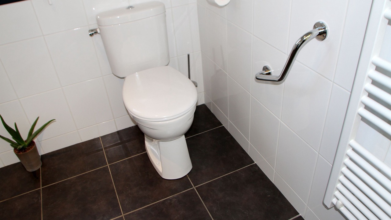 Photo of Bathroom in Ploumoguer