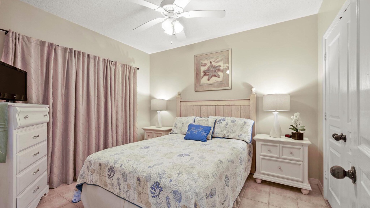 Photo of Bedroom in Pensacola Beach
