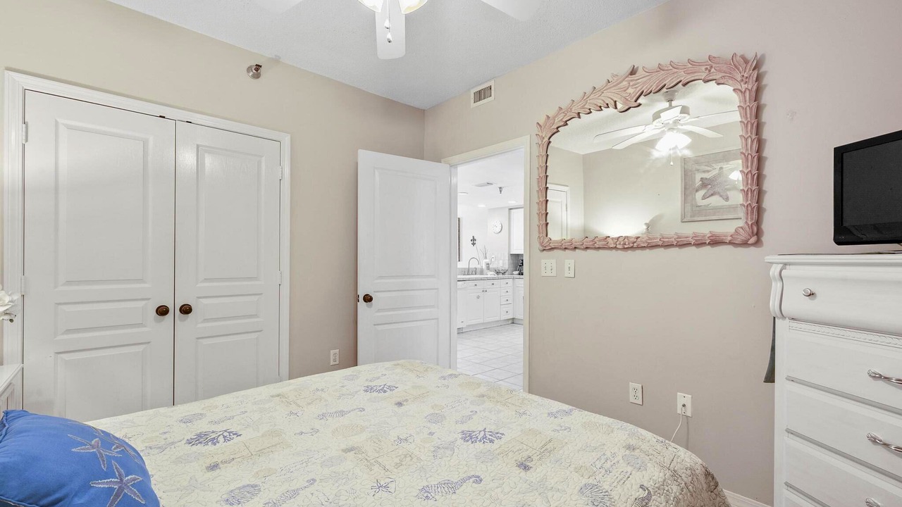 Photo of Bedroom in Pensacola Beach