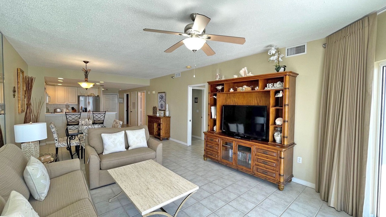 Photo of Livingroom in Pensacola Beach