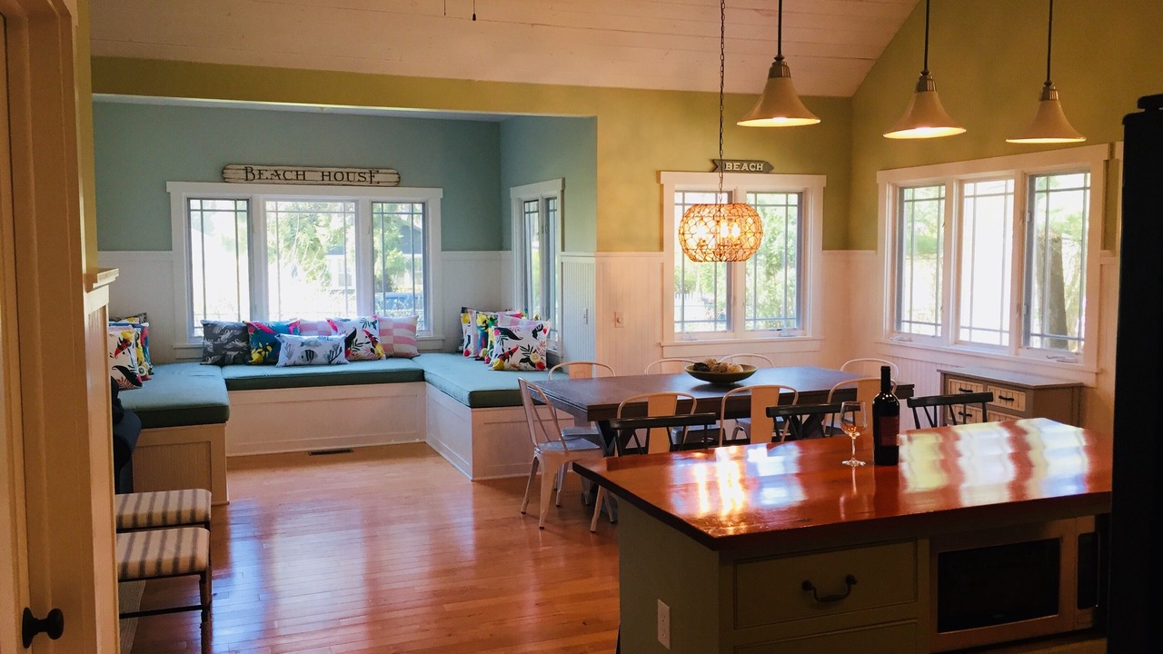 Photo of Livingroom in Union Pier