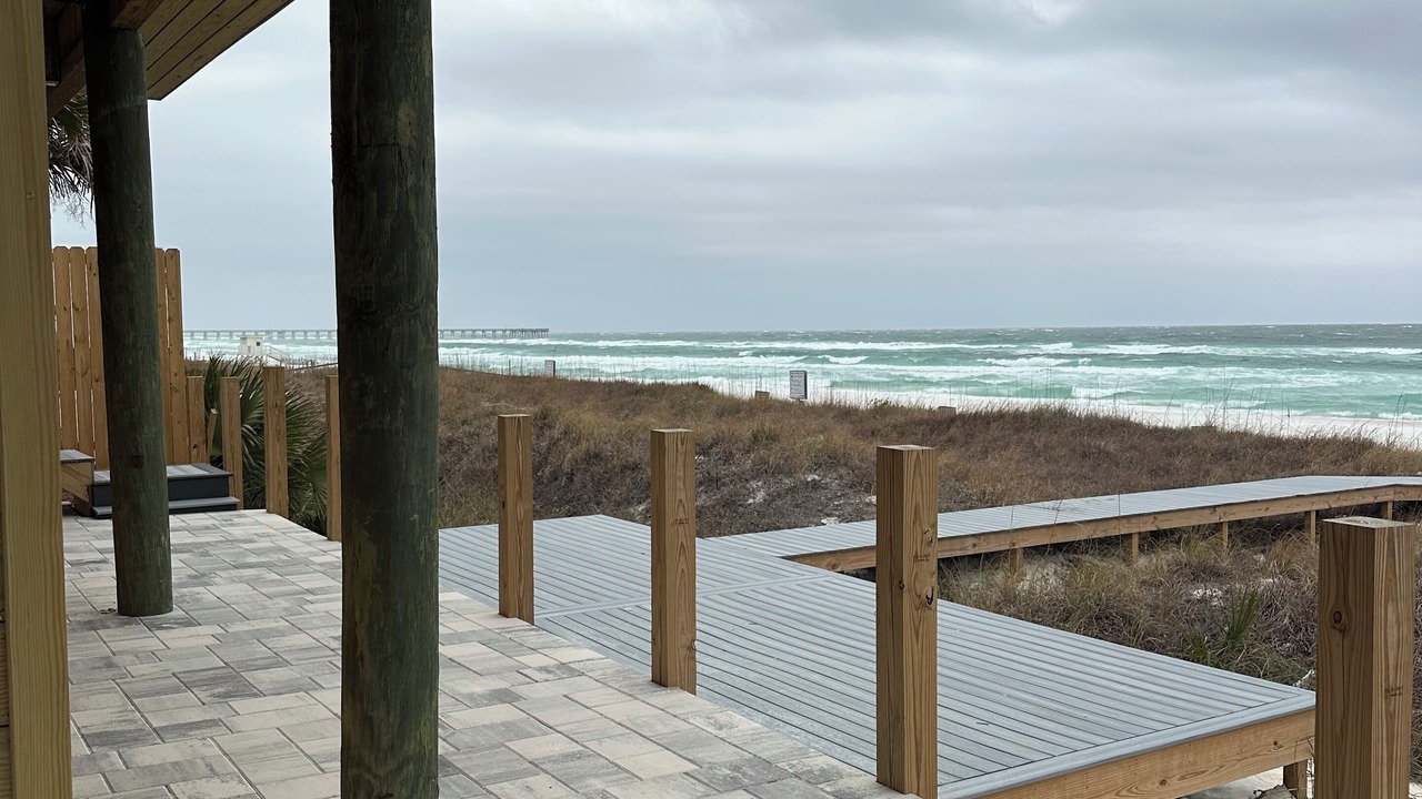 Photo of Patio Balcony in Bahama Beach