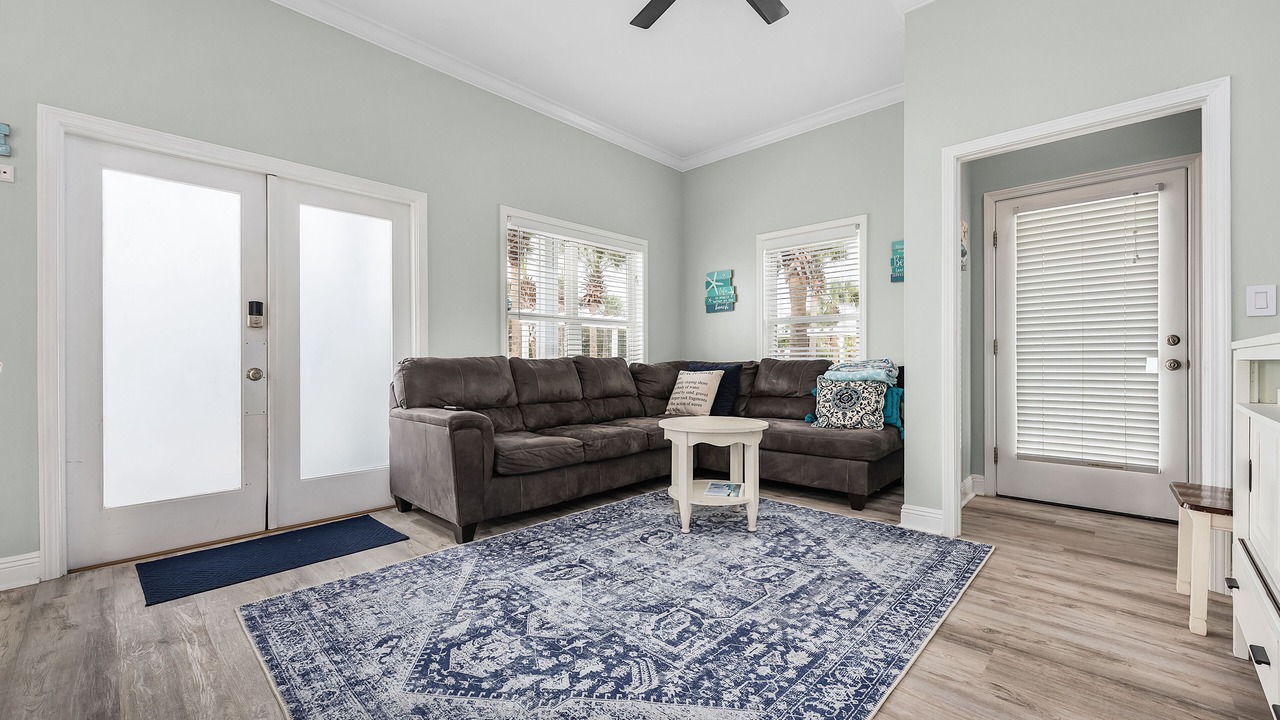Photo of Livingroom in Crystal Beach