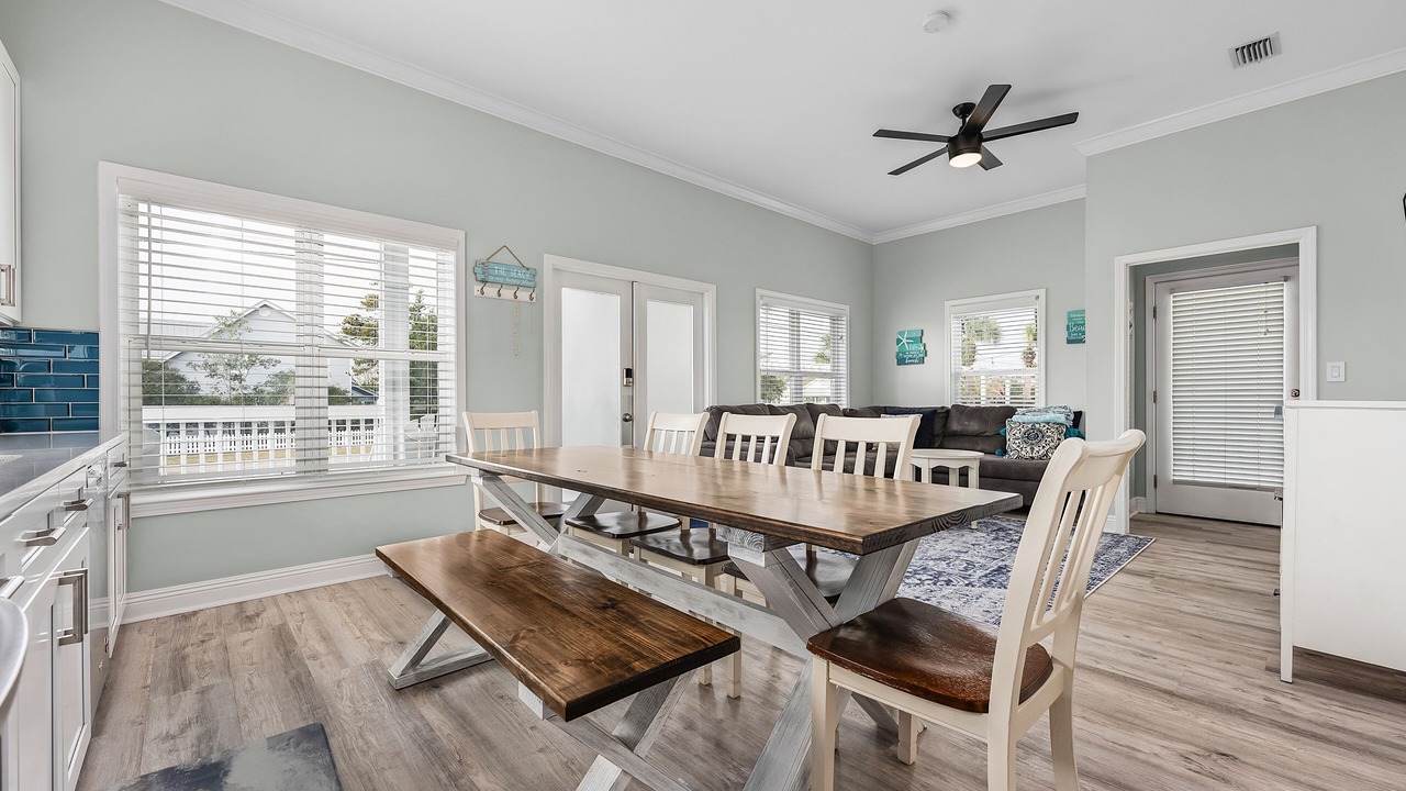 Photo of Bedroom in Crystal Beach