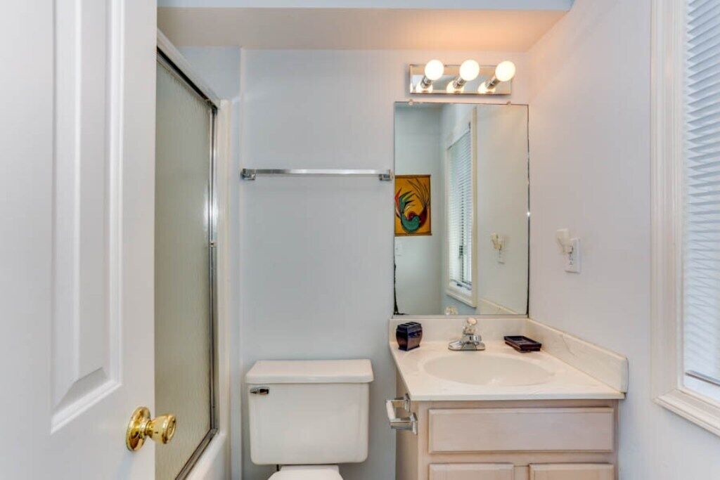 Photo of Bathroom in Croatan Beach