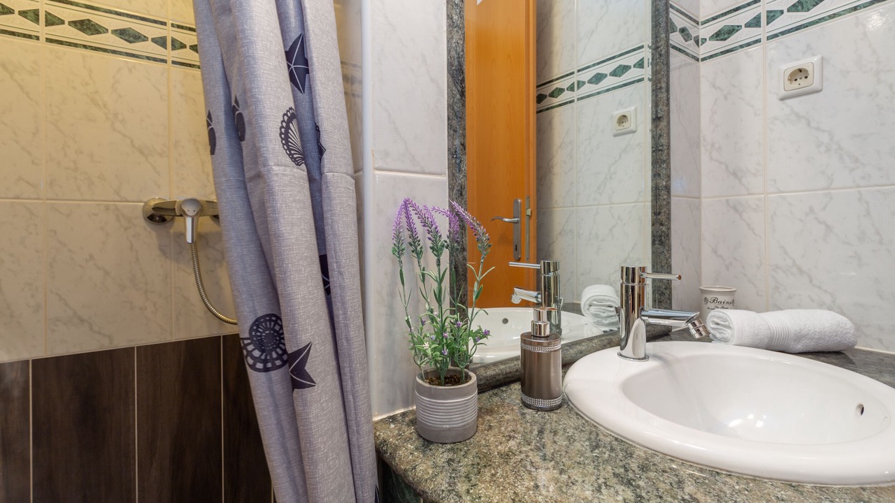 Photo of Bathroom in Kaldanija