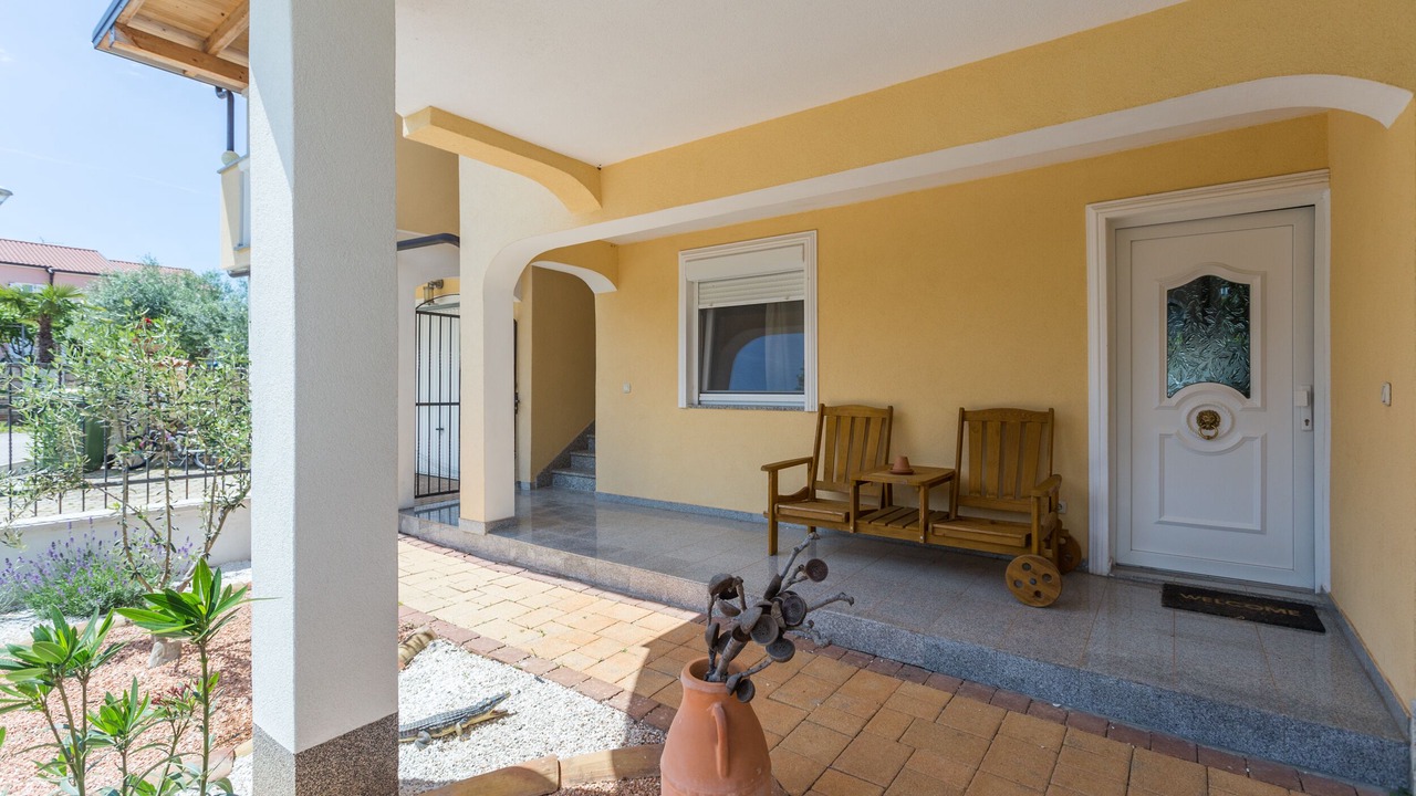 Photo of Patio Balcony in Kaldanija