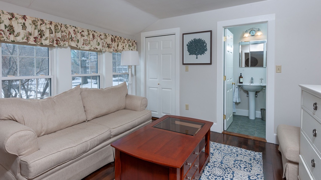Photo of Livingroom in Andover