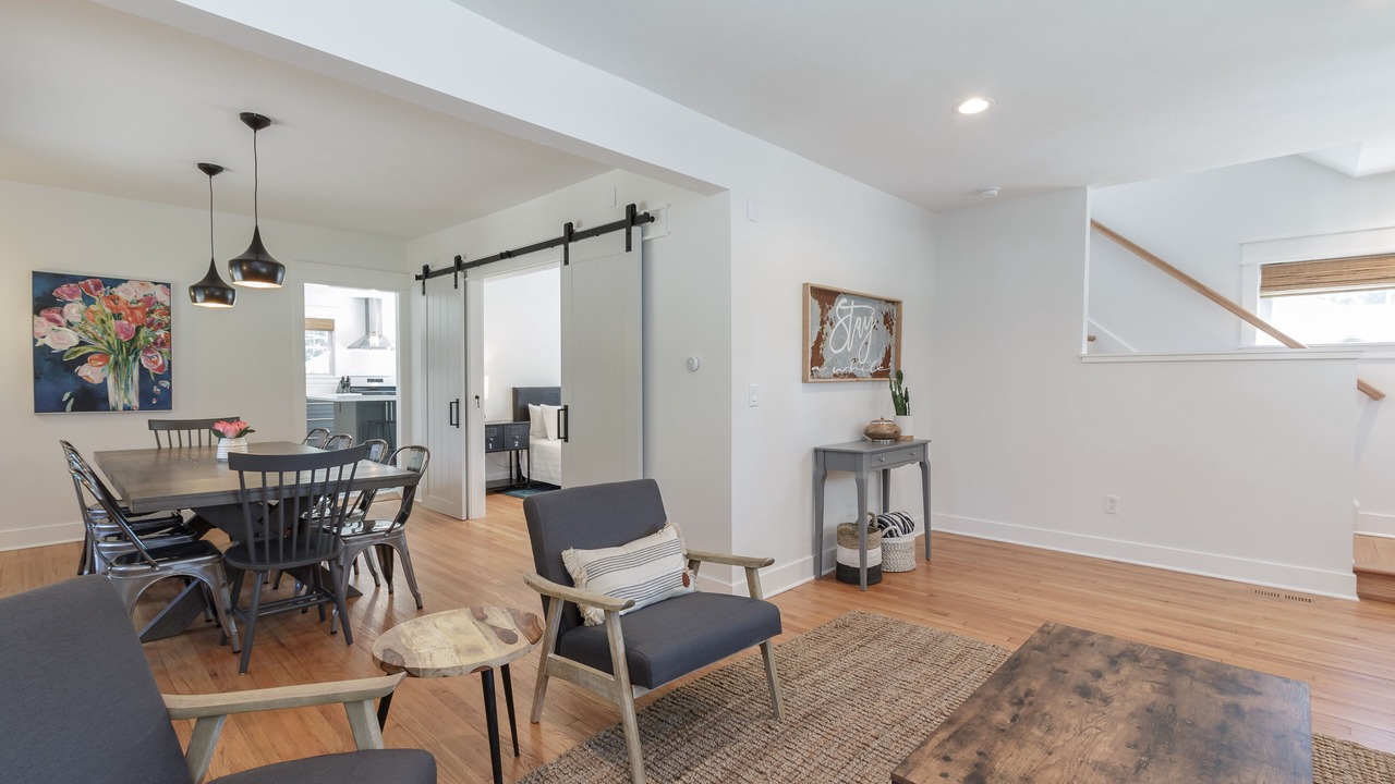 Photo of Livingroom in Northeast South Bend