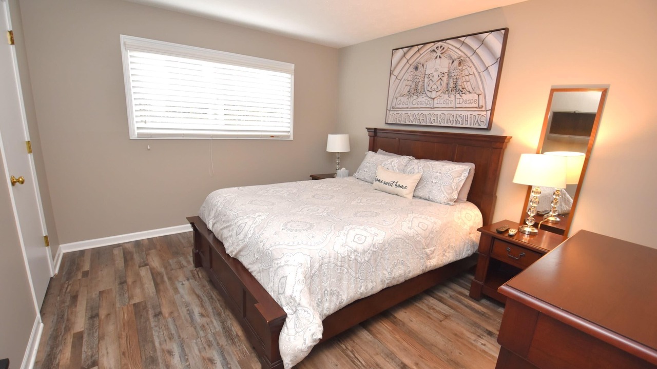 Photo of Bedroom in Notre Dame