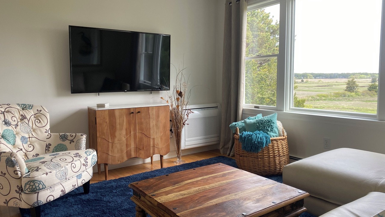 Photo of Livingroom in Eastham