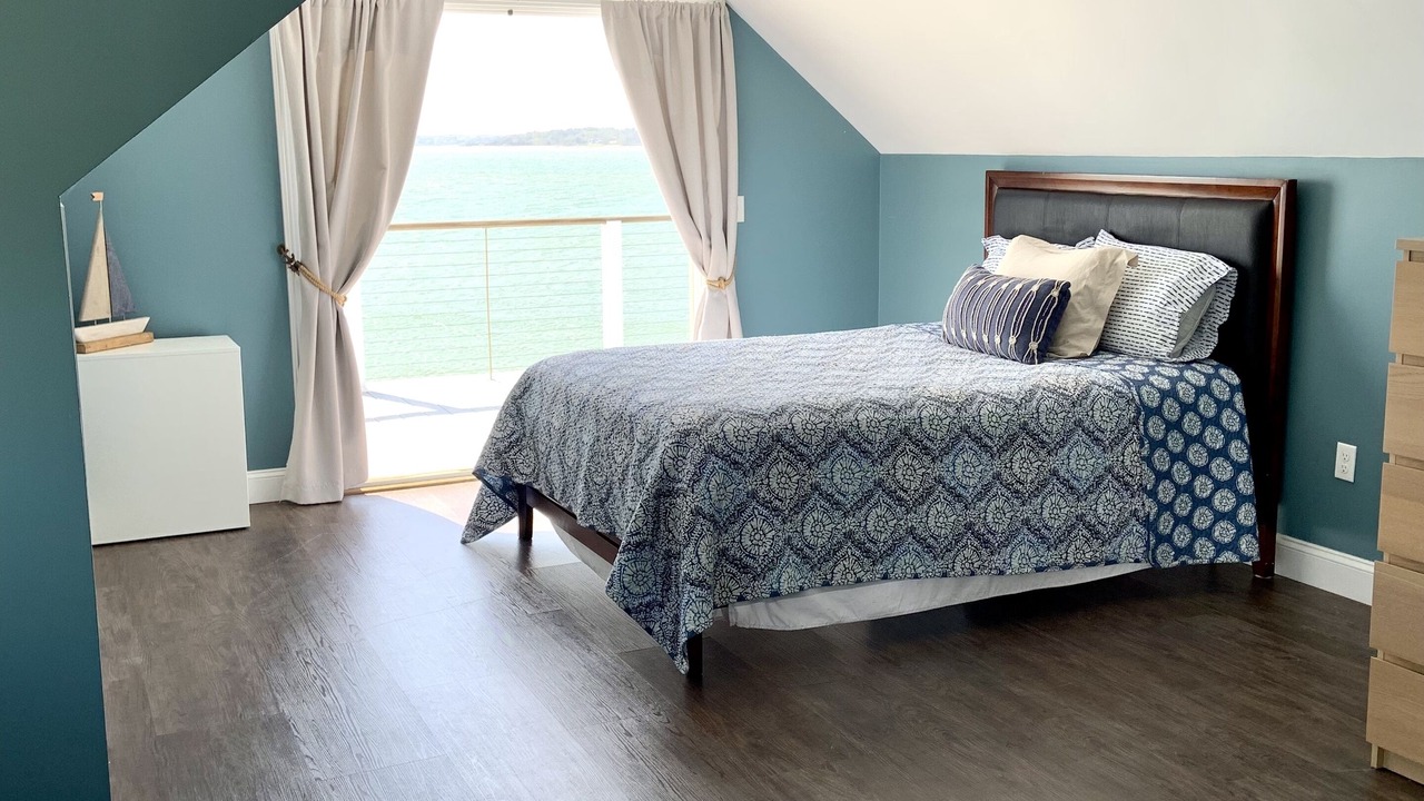 Photo of Bedroom in Duxbury