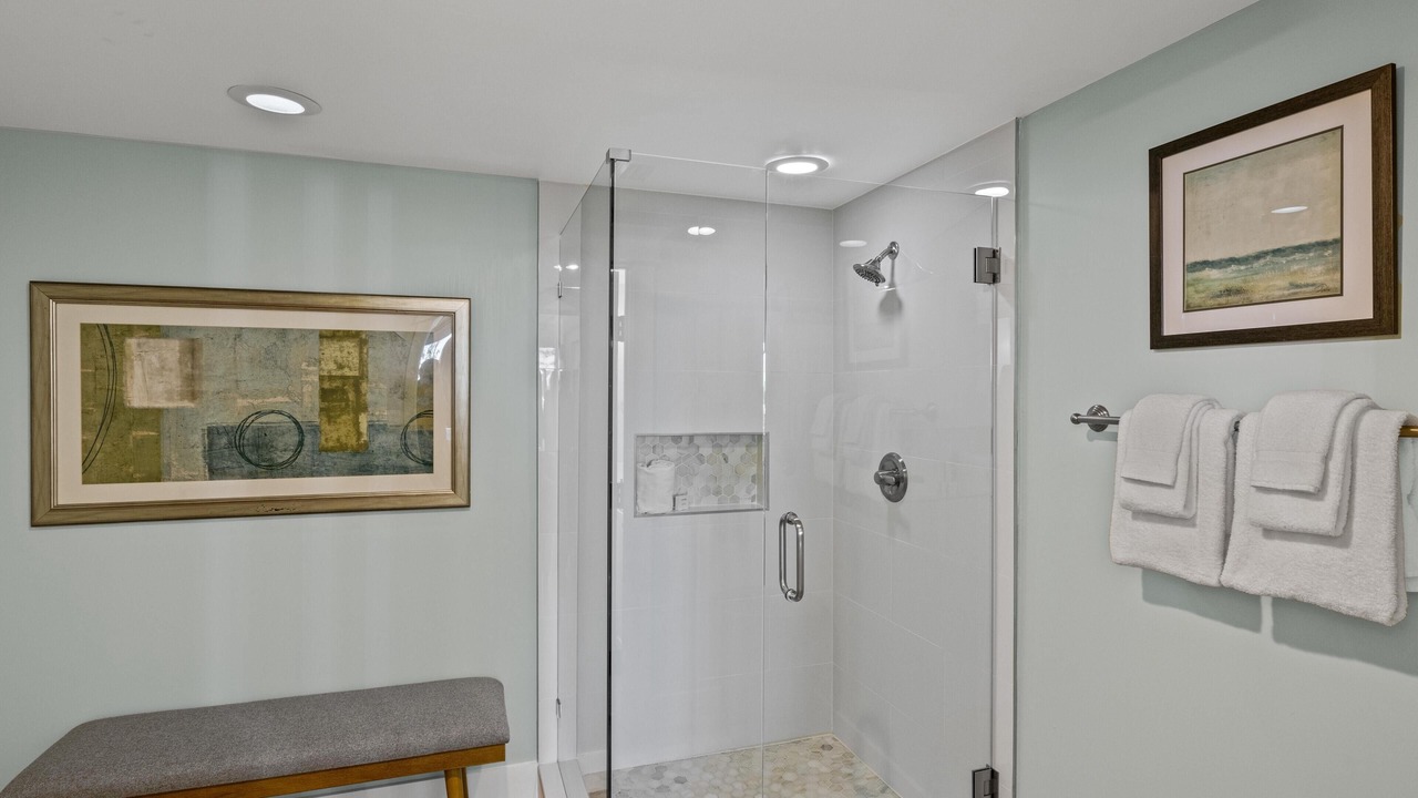 Photo of Bathroom in Baytowne Wharf