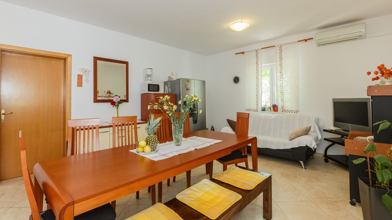 Photo of Bedroom in Mirce
