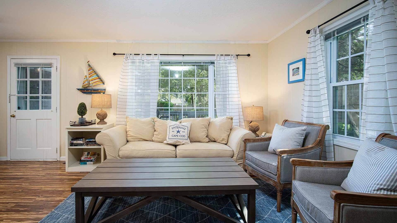 Photo of Livingroom in Hyannis