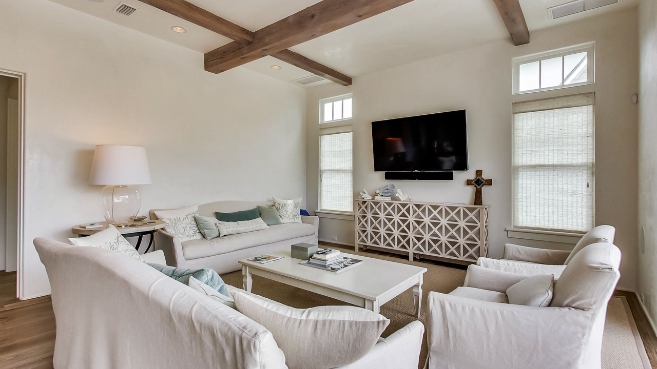 Photo of Livingroom in WaterSound Beach