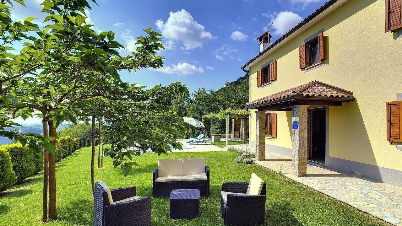 Photo of Patio Balcony in Lupoglav