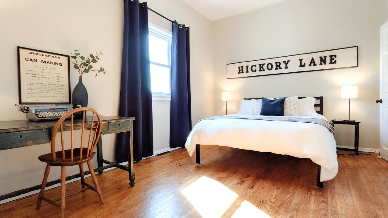 Photo of Bedroom in Three Oaks