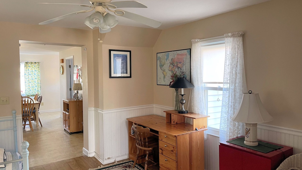 Photo of Bedroom in Deep Hole